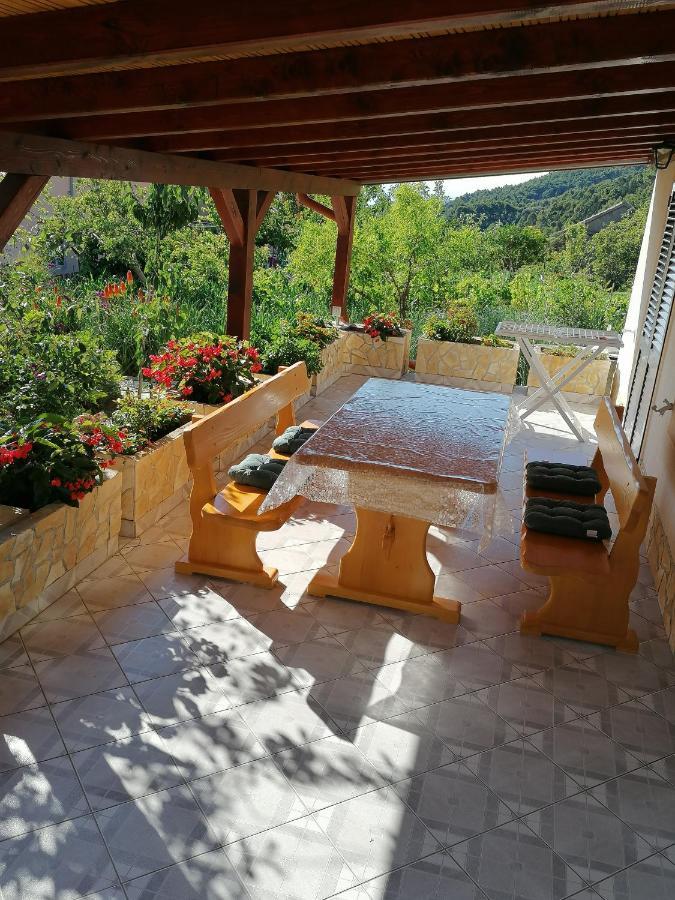 Apartmani Andelo I Ruzica Mundanije Exterior foto
