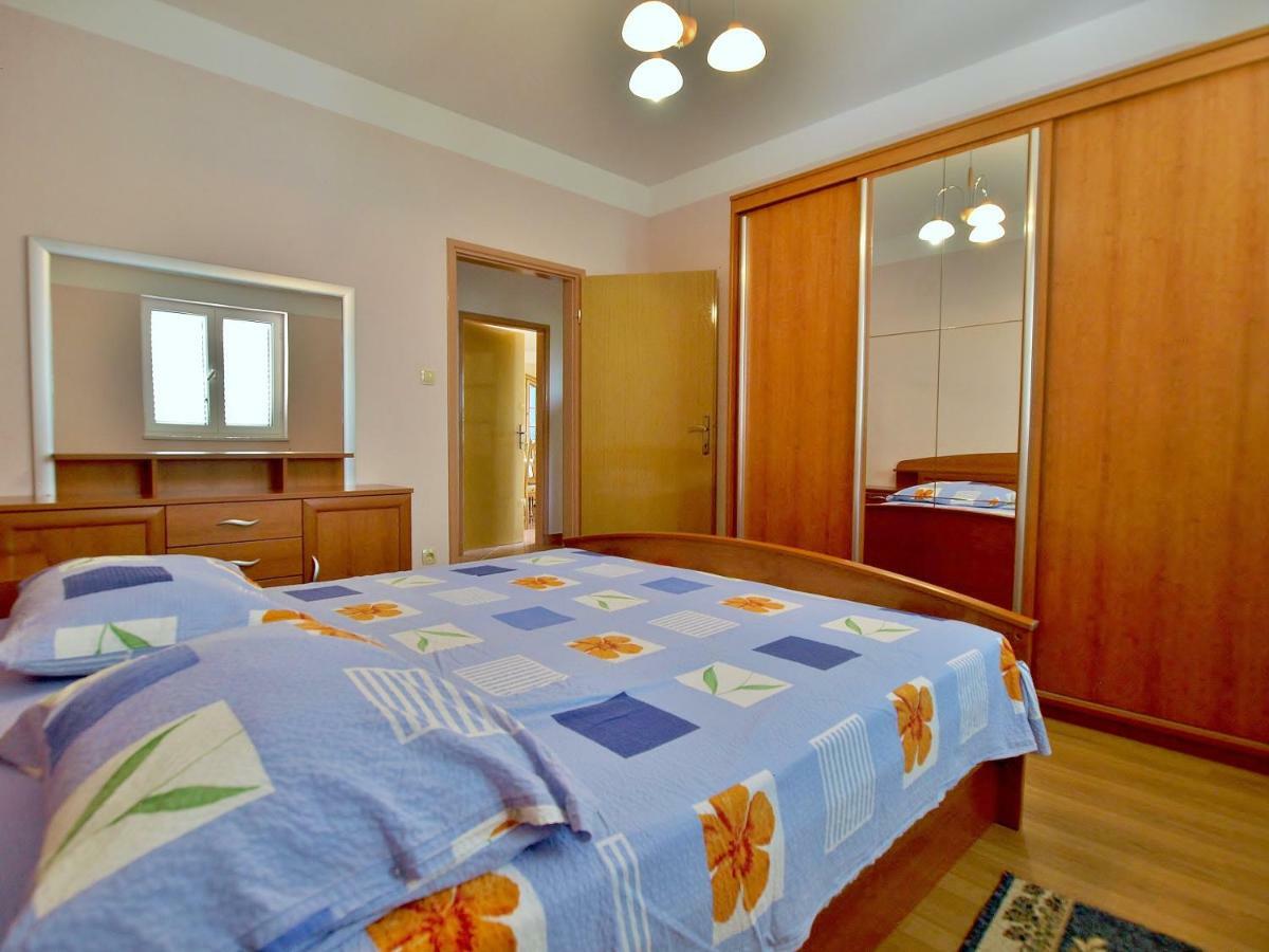 Apartmani Andelo I Ruzica Mundanije Exterior foto