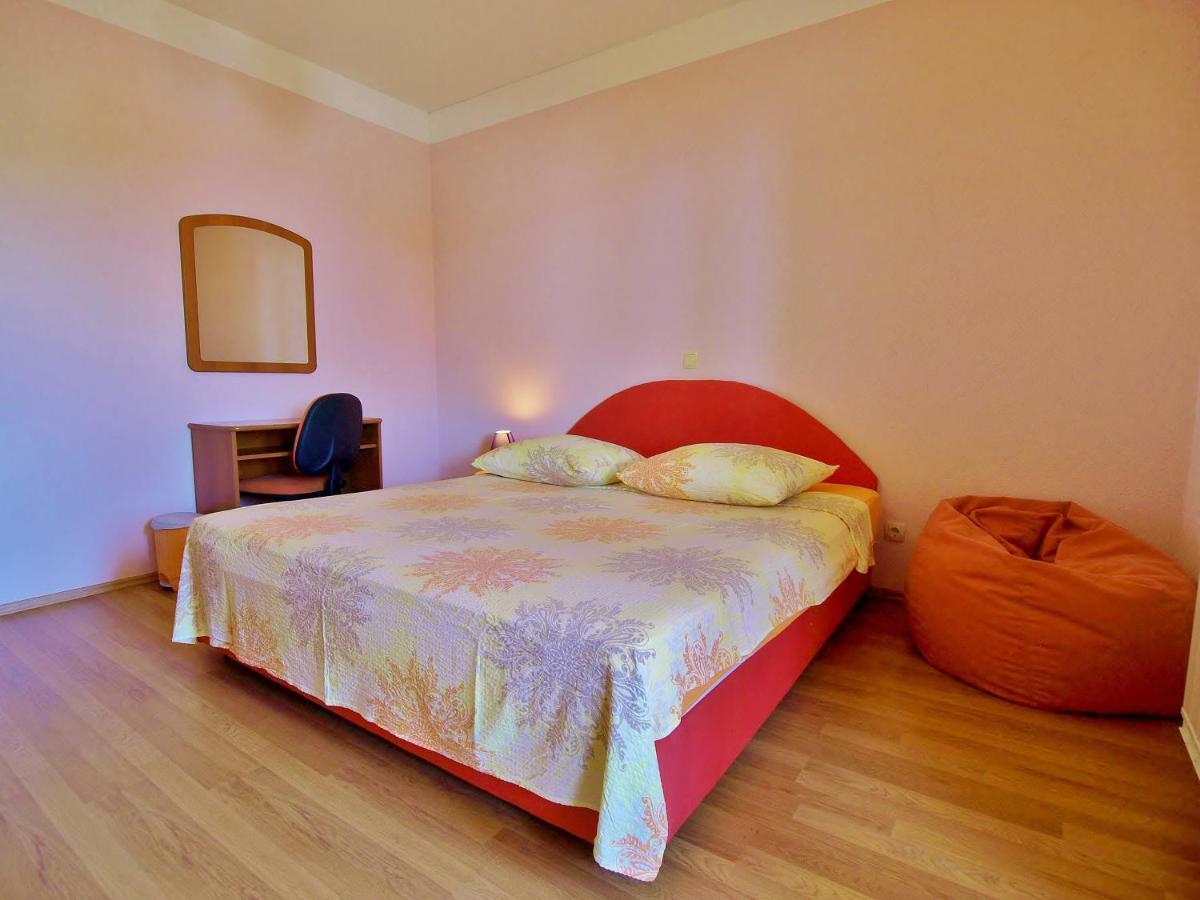 Apartmani Andelo I Ruzica Mundanije Exterior foto