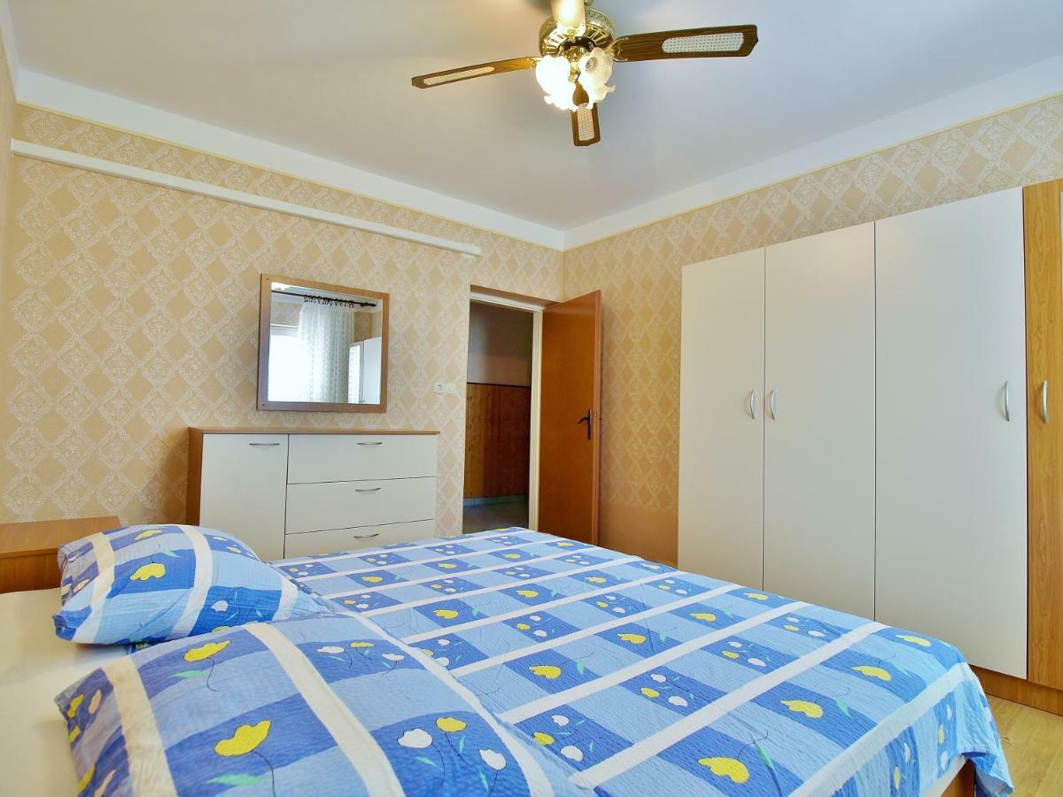 Apartmani Andelo I Ruzica Mundanije Exterior foto